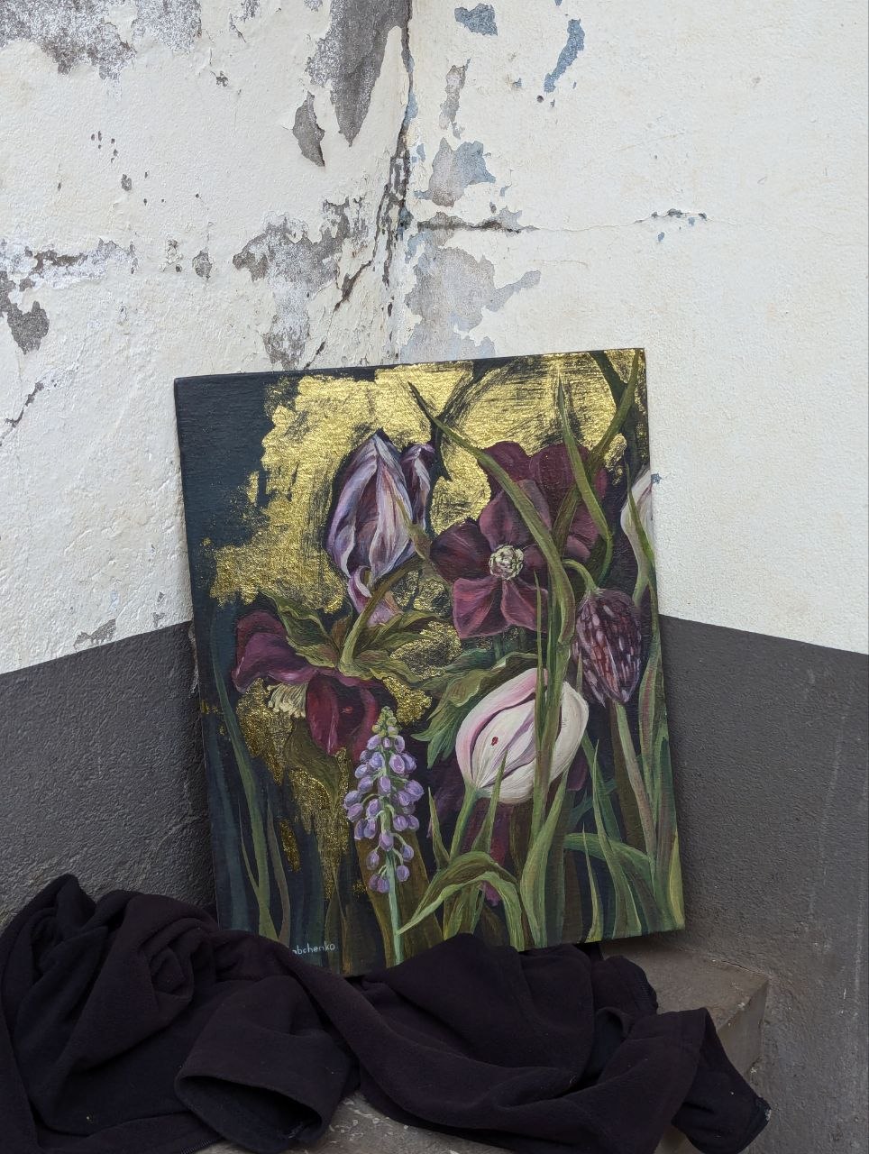 Mixed Floral Still Life — Gold Leaf — photo 1